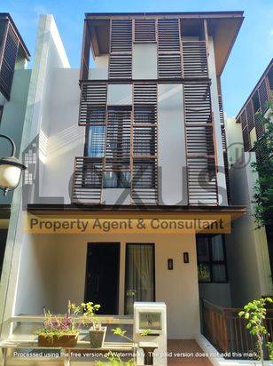 Dijual Rumah di Whelford, Greenwich Park