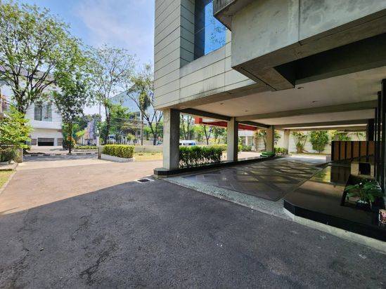 Dijual Cepat Gedung di Bintaro Jaya Sektor 9, Pondok Aren 