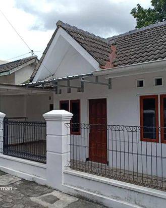 Rumah dijual BANGUNTAPAN dekat NASMOCO JANTI