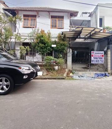 DISEWAKAN !! Rumah Jalan 2 Mobil di Janur Elok , Bisa Nego 