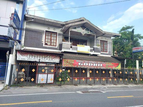 Ruko Besar dan Strategis di Jalan HOS Cokroaminoto
