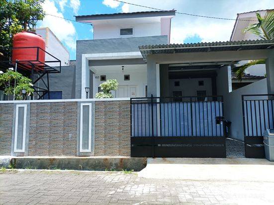Rumah Modern baru selesai Renovasi
