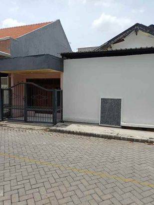 Rumah HOOK 900 jt-an Wiguna, Selangkah ke Raya MERR