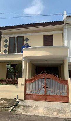 Rumah dijual di Bintaro Jaya Sektor 2 Kepodang Lokasi ok dekat stasiun