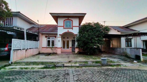 RUMAH 3 KT, 1 KM