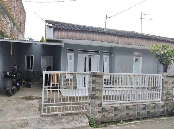 Jual cepat! Rumah murah di riung bandung area depan komplek