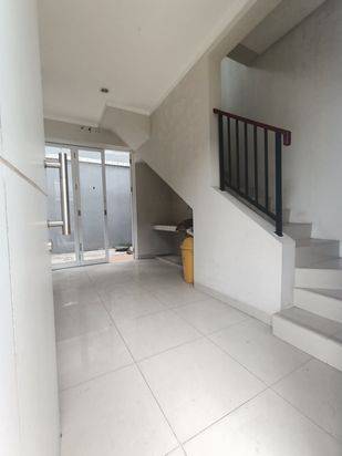 Dijual CEPAT & BU Rumah 2 Lantai Di Fortune Graha Raya Bintaro Tangsel