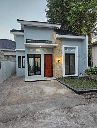 RUMAH BARU HARGA PROMO DEKAT UII JOGJA