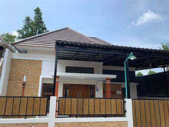 RUMAH CANTIK SIAP HUNI DI SLEMAN, JOGJA