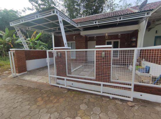 RUMAH MURAH TANAH LUAS DI MERTOYUDAN MAGELANG