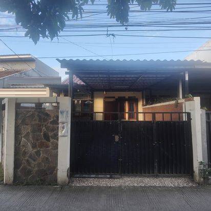 Rumah Bagus SHM di Jatisampurna, Bekasi k0757 