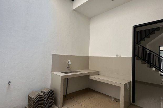 Dijual Rumah Baru Gress 2 lantai Siap Huni Nirwana Eksekutif