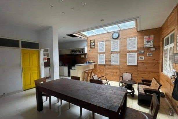 Semi furnished rumah 2 are lt 2 tukad badung