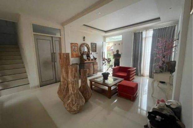 Semi furnished rumah 2 are lt 2 tukad badung