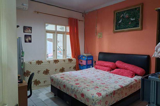 Dijual Rumah Lokasi Strategis dekat pintu tol di kawasan Ciledug 