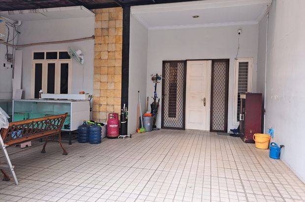 Dijual Rumah Lokasi Strategis dekat pintu tol di kawasan Ciledug 