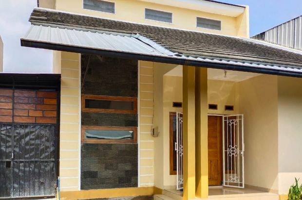 Rumah Dua Lantai Jalan Kaliurang KM9 dengan Pemandangan Memukau Gunung Merapi Lokasi Dekat dengan Kawasan Kuliner