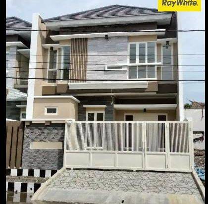 Dijual Rumah 2 lantai SHM di Jalan Jemursari Surabaya
