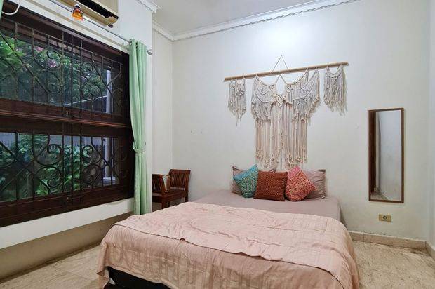 Di Kebayoran Baru  Cipete  Jakarta Selatan 