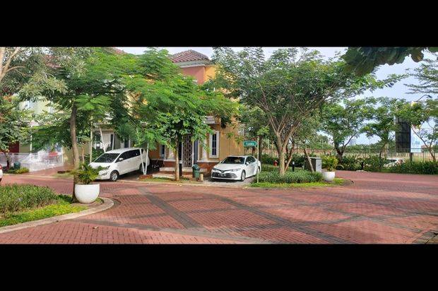 Di jual rumah bagus dan tanah kosong di hook