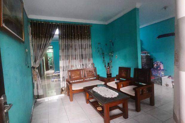 Dijual Rumah Lokasi Strategis di Perum Permata Tangerang
