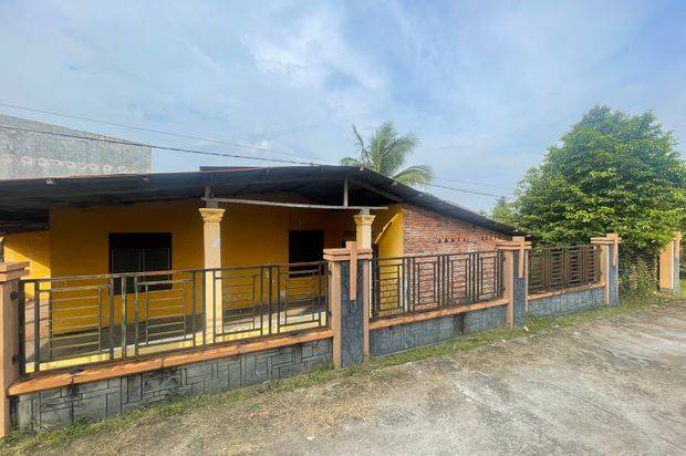 Di jual rumah dan tanah
