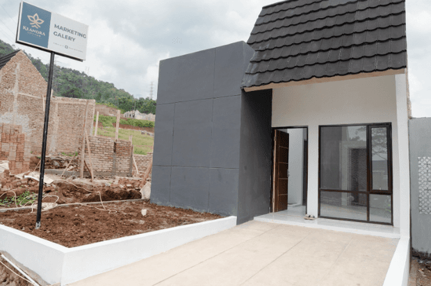 RUMAH SUBSIDI RASA KOMERSIL DI JATINANGOR