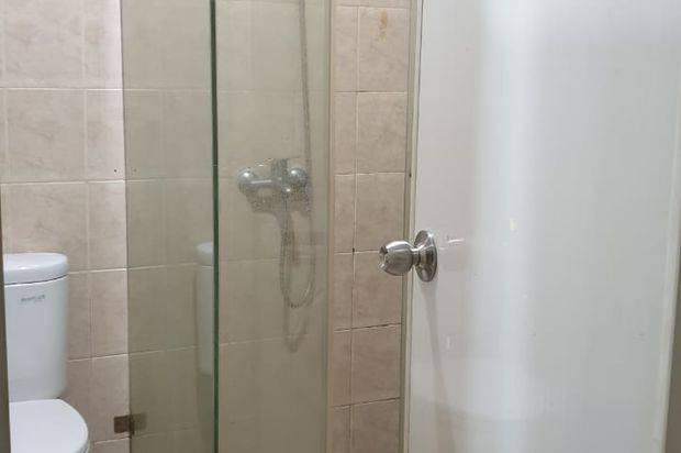 Apartemen Cosmo Terrace furnished bagus siap huni lantai tinggi
