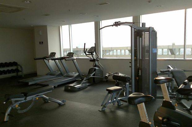 Apartemen Cosmo Terrace furnished bagus siap huni lantai tinggi