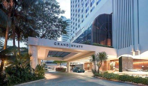 Apartemen Cosmo Terrace furnished bagus siap huni lantai tinggi