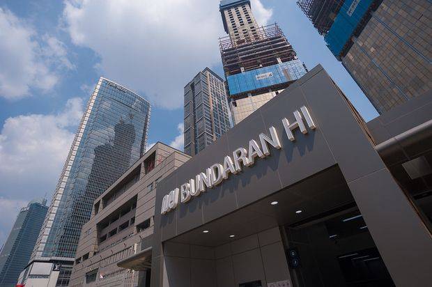 Apartemen Cosmo Terrace furnished bagus siap huni lantai tinggi