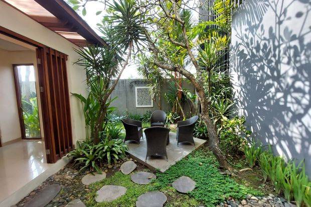  HUNIAN ELEGAN DI JL PARIS DESAIN MODERN DENGAN BERBAGAI MACAM FASILITAS CLUB HOUSE