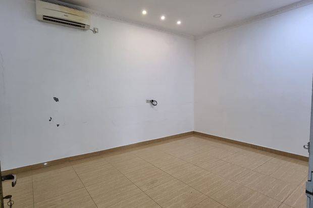 Dijual Rumah Lokasi Strategis di Jakarta Utara