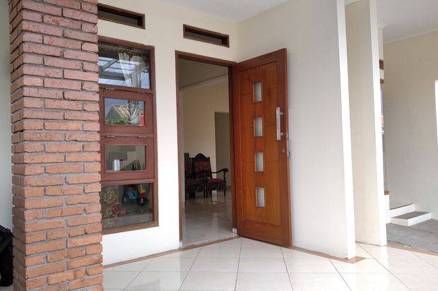 Rumah Hook Luas Dekat Pintu Tol
