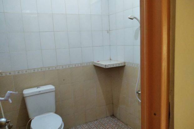 Rumah Hook Luas Dekat Pintu Tol