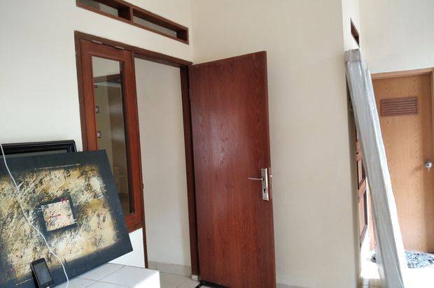 Rumah Hook Luas Dekat Pintu Tol