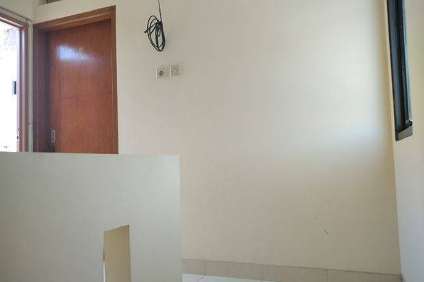 Rumah Hook Luas Dekat Pintu Tol