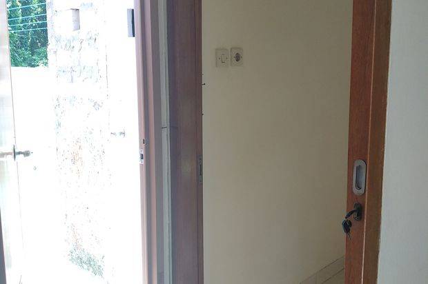 Rumah Hook Luas Dekat Pintu Tol