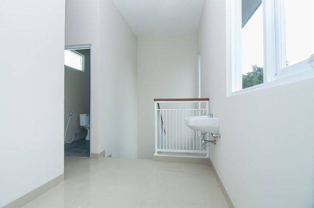 RUMAH MEWAH DAN ELEGAN 2LT DEKAT UKRIM KALASAN