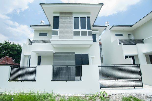 RUMAH MEWAH DAN ELEGAN 2LT DEKAT UKRIM KALASAN