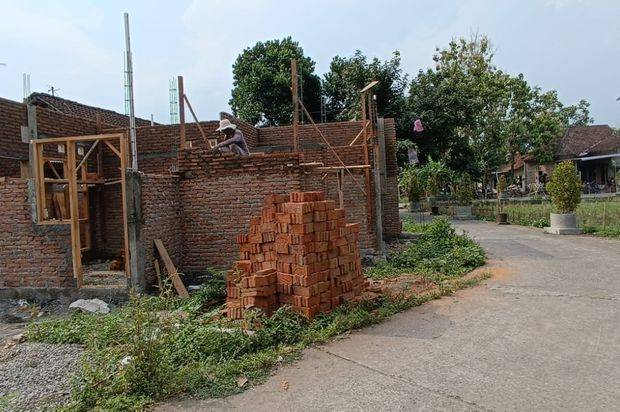 Rumah dekat Alun-Alun Paseban di Ringinharjo Bantul Kota Proses Bangun