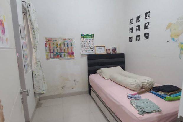 Rumah minimalis dekat Terminal busway dan universitas budi luhur mudah keseluruh area dengan motor dan mobil