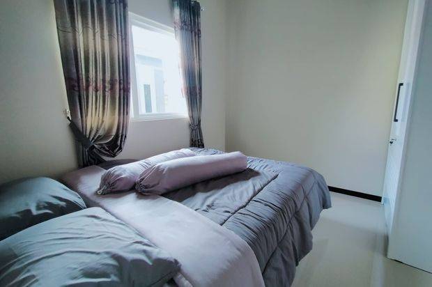 Rumah 2 Lantai di Jl. Besi Jangkang; Full Furniture