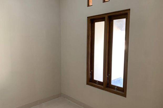 RUMAH BARU SIAP HUNI DESAIN MODERN DI SLEMAN