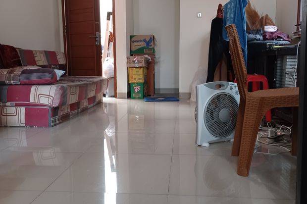 DI JUAL RUMAH HOOK DALAM CLUSTER CEGER GRENVILLE 2 LANTAI 2 LT 85 LB 105 KT 4 KM 3