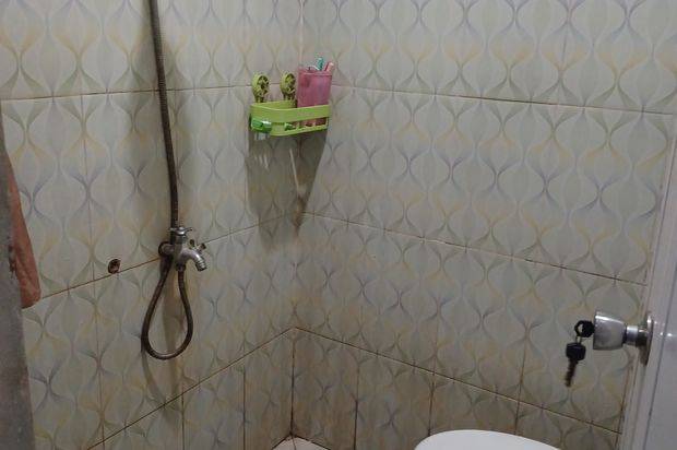 DI JUAL RUMAH HOOK DALAM CLUSTER CEGER GRENVILLE 2 LANTAI 2 LT 85 LB 105 KT 4 KM 3
