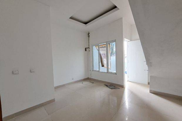 Rumah Dekat Mall Cijantung Jakarta Timur