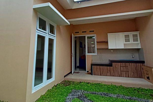 Tepi Jalan Nasional, Rumah Jogja Indonesia, Depan PLN Sedayu