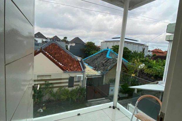 Rumah Di Jln Raya Kesambi Kerobokan Kuta Bali.Seminyak,Umalas,Canggu
