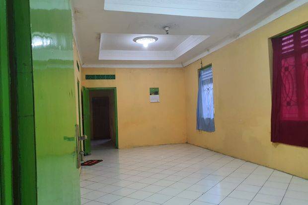 DI JUAL RUMAH! LOKASI STRATEGIS! DEKAT AMBARRUKMO PLAZA!